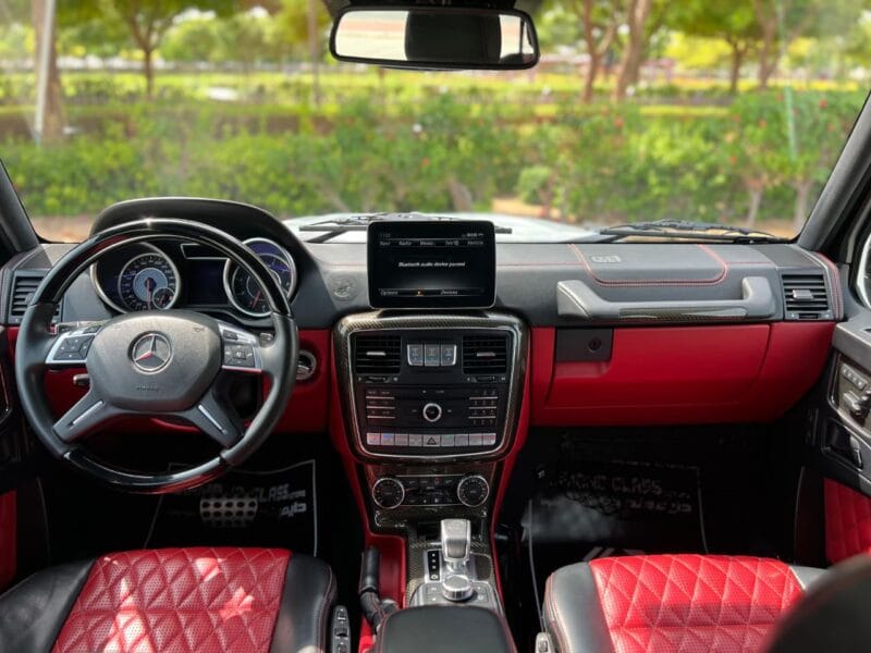 Mercedes-Benz AMG G63 5.5L Twin-Turbo V8 2017