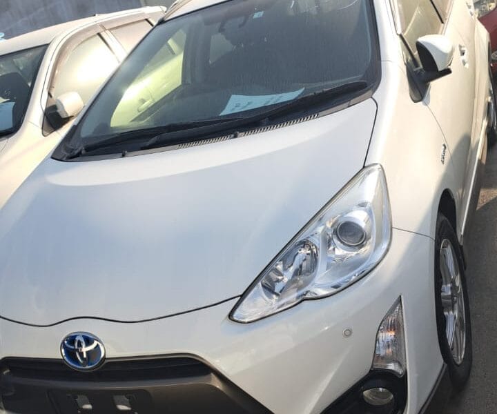 Toyota Aqua 2015
