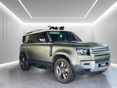 2020 Land Rover DEFENDER SE