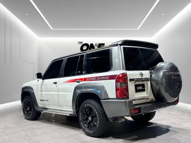 Nissan PATROL SUPER SAFARI