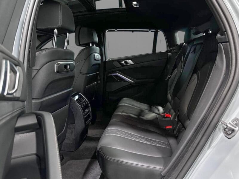 2024 BMW X6 XDrive40i