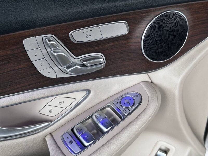 2022 Mercedes-Benz GLC 300