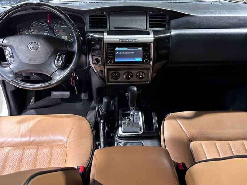 Nissan PATROL SUPER SAFARI