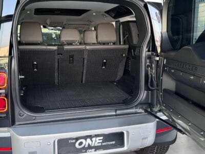 2020 Land Rover DEFENDER SE