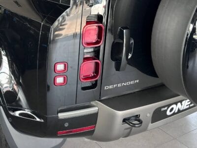 2025 Land Rover DEFENDER X DYNAMIC