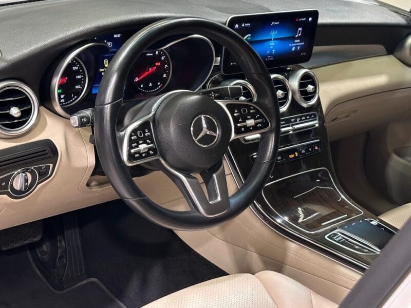 2020 Mercedes-Benz GLC 300