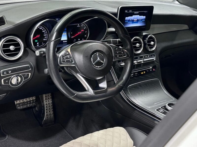 2019 Mercedes-Benz GLC 300 COUPE