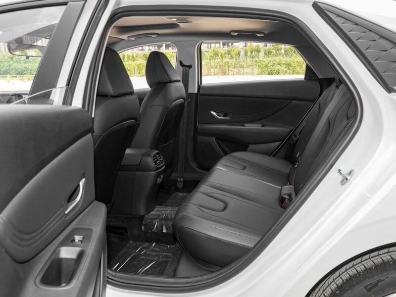 Hyundai Elantra 2025