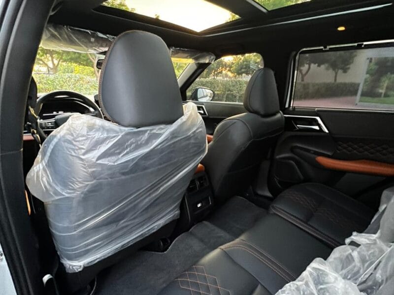 Mitsubishi Outlander 2025 - Under Agency Warranty, Under Service Contract