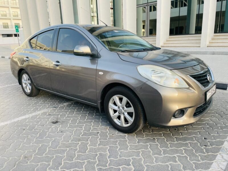 Nissan Sunny SV Full Option 2012