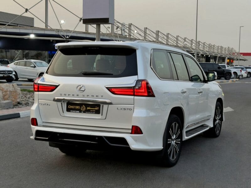 Lexus LX570 Signature Calendar 2019