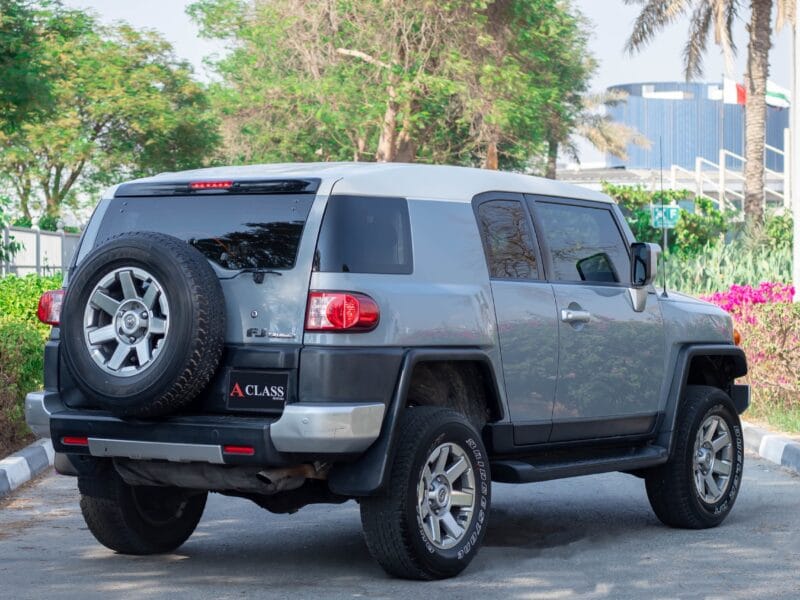 Toyota FJ Cruiser 2021