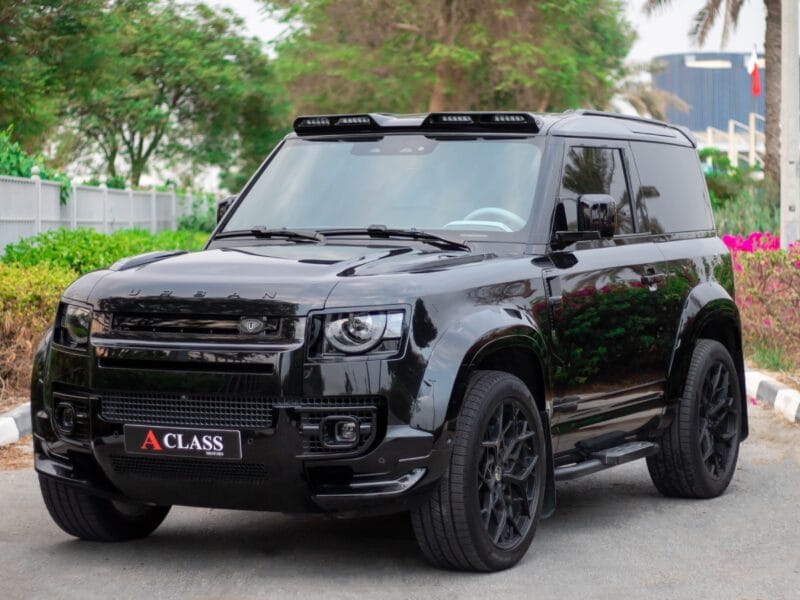 Land Rover Defender P400 Se 2023 - Warranty and Service Package