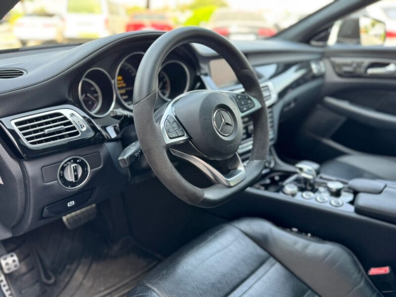 Mercedes-Benz CLS 63 2012