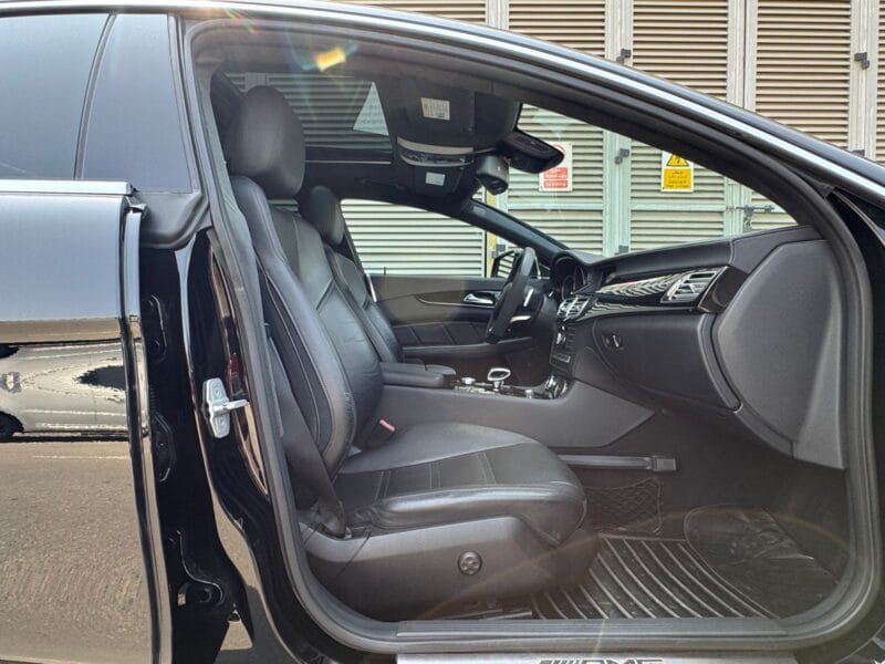 Mercedes-Benz CLS 63 2012