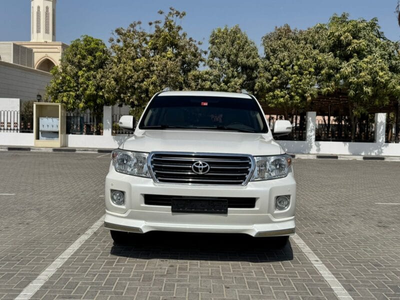 Toyota Land Cruiser GXR 2014