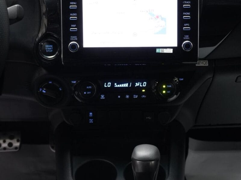 TOYOTA HILLUX GR SPORT 4.0 2025