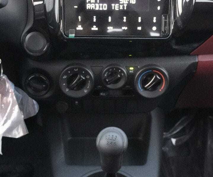 TOYOTA HILLUX 2.4 2025