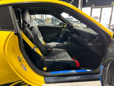 Porsche GT3 RS Weissach 2024 4.0-liter flat-six engine