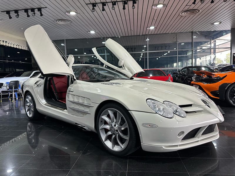 Mercedes-Benz SLR 2005 a high-performance grand tourer, a collaboration between Mercedes-Benz and McLaren, featuring a 5.4-liter supercharged V8 engine producing around 617 horsepower