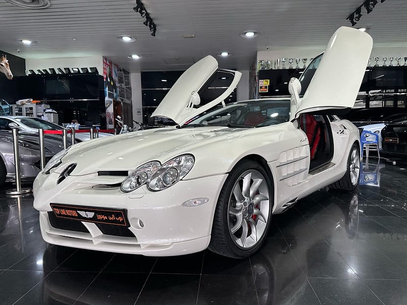 Mercedes-Benz SLR 2005 a high-performance grand tourer, a collaboration between Mercedes-Benz and McLaren, featuring a 5.4-liter supercharged V8 engine producing around 617 horsepower