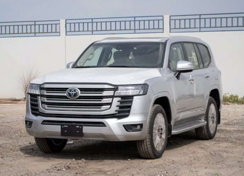 Toyota Land Cruiser 300 GXR 3.5L Twin Turbo GCC Spacs Full Options with RADAR 2024