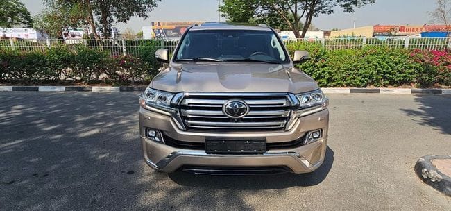 Toyota Land Cruiser VXR 5.7L 4WD 2018 Full Option