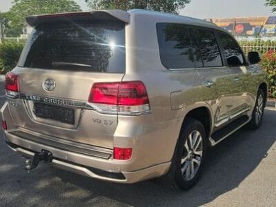 Toyota Land Cruiser VXR 5.7L 4WD 2018 Full Option