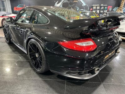 Porsche GT2 RS 2011 twin-turbocharged 3.6-liter flat-six engine