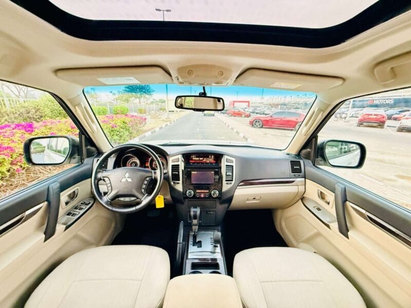 MITSUBISHI PAJERO 3.0L 2022 GCC VERY GOOD CONDITION