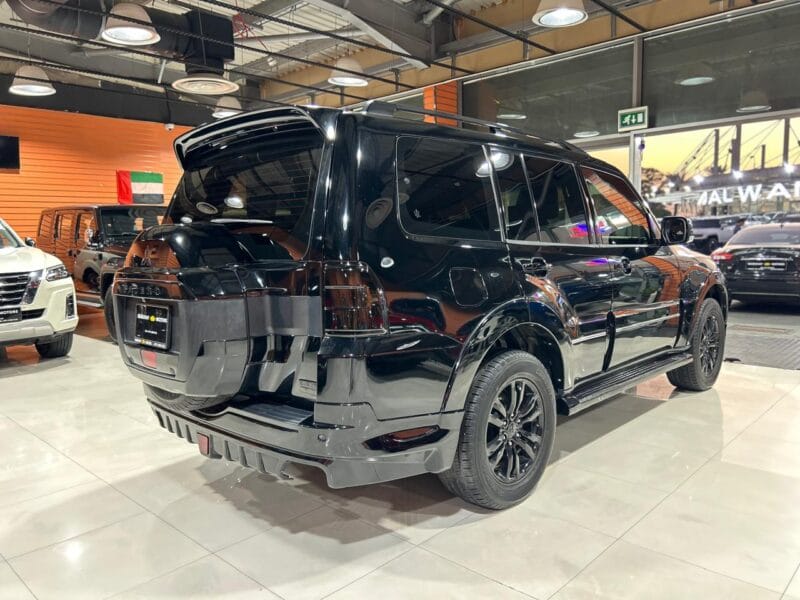 MITSUBISHI PAJERO SIGNATURE EDITION 2020