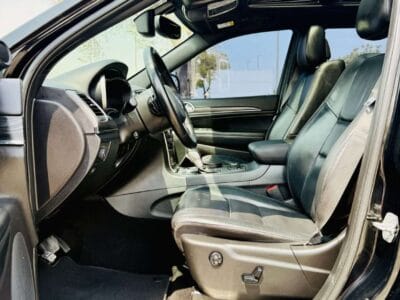 JEEP CHEROKEE 3.6L 2020 GCC Very Good Condition