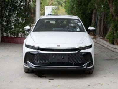 Toyota Crown 2.5L Hybrid GCC 2025