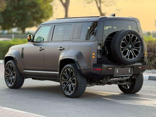 Land Rover Defender 110 P635 OCTA V8 2025 GCC SPEC UNDER WARRANTY