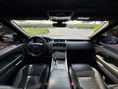 Land Rover Range Rover Sport SVR 5.0L 2019 (575 HP) AWD GERMAN SPEC FULL-SERVICE HISTORY