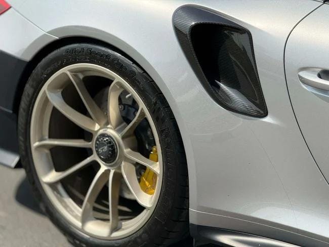 Porsche 911 GT2 RS 3.8L 2018 GCC SPEC NEAT AND CLEAN