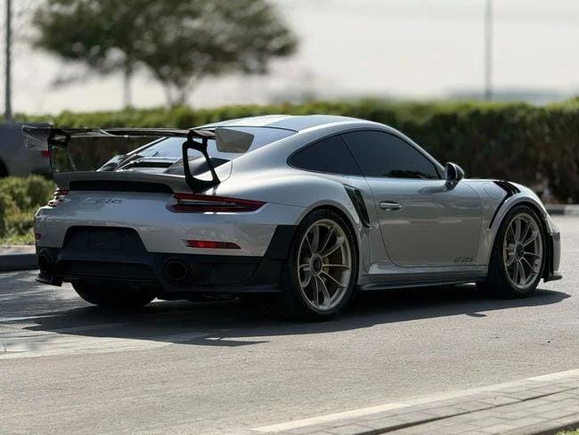 Porsche 911 GT2 RS 3.8L 2018 GCC SPEC NEAT AND CLEAN
