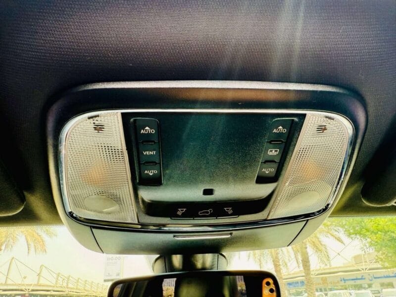 JEEP CHEROKEE 3.6L 2020 GCC Very Good Condition