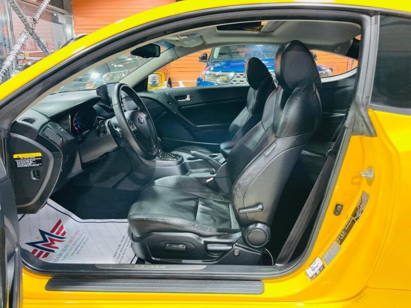 Hyundai Genesis Yellow 2011
