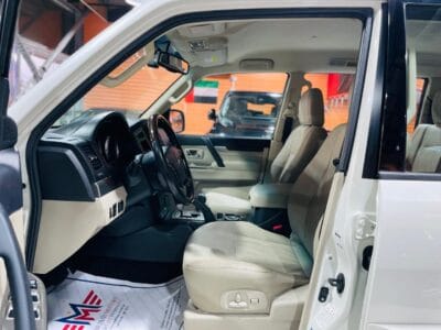 MITSUBISHI PAJERO GLS WHITE 2020