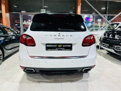 PORSCHE CAYENNE WHITE 2013