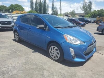 Toyota Prius C 2015
