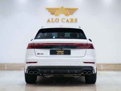 AUDI S Q8 2024