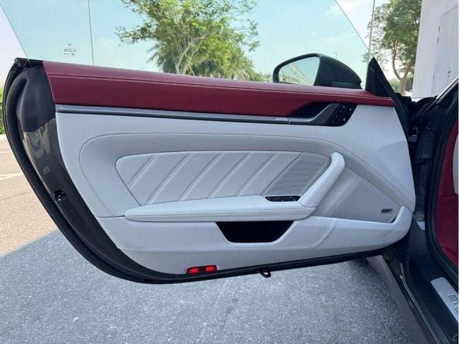 Porsche 911 Carrera S 3.0L (444 HP) Coupe