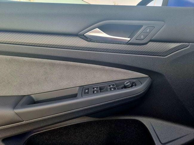 Volkswagen Golf R Base 2.0T 2022