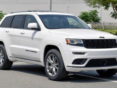 Jeep Grand Cherokee Summit 5.7 L V8 2021