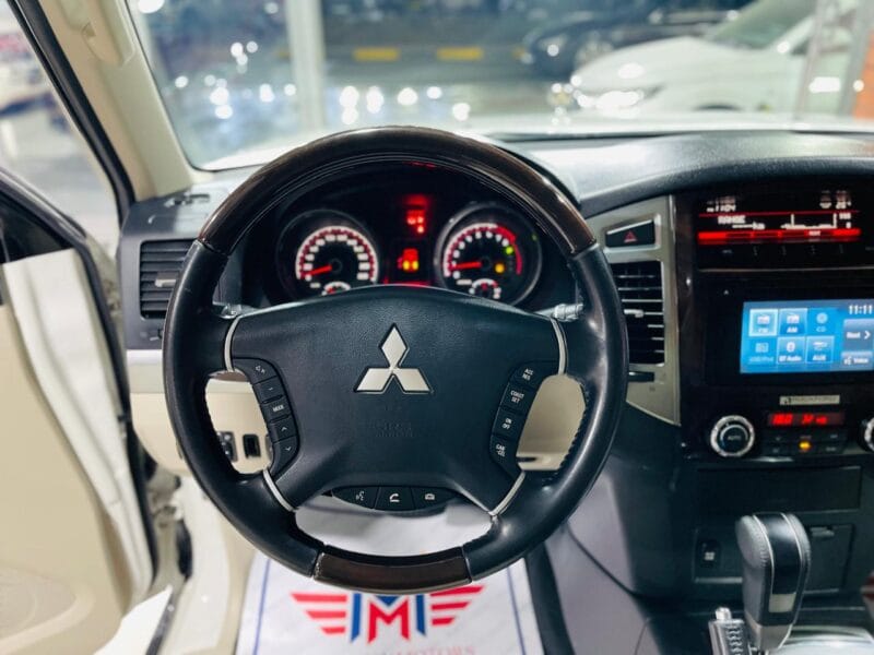 Mitsubishi Pajero White 2020