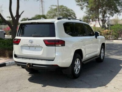 Toyota Land Cruiser GXR 3.5L 2022 GCC SPEC NEAT AND CLEAN