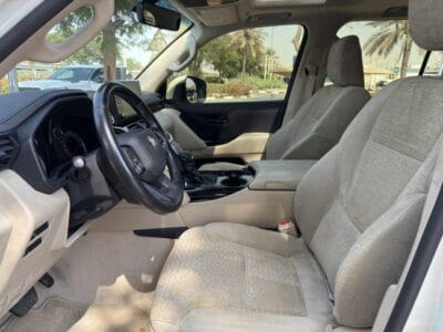 Toyota Land Cruiser GXR 3.5L 2022 GCC SPEC NEAT AND CLEAN