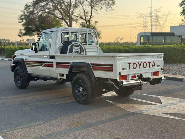 Toyota Land Cruiser Pick Up 2025 GCC SPEC UNDER WARRANTY